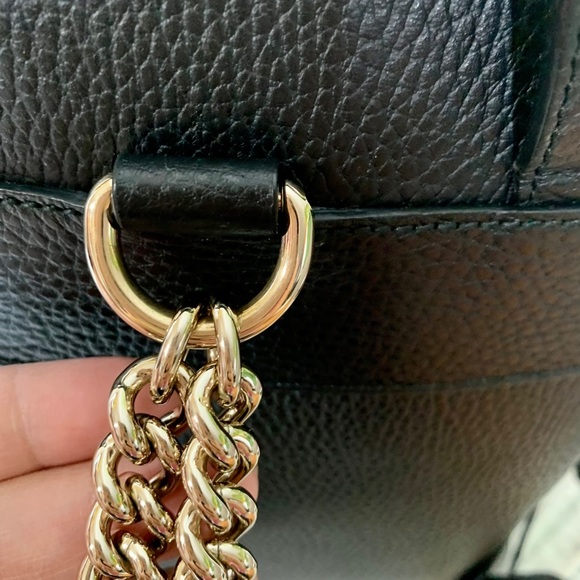 Gucci pebbled calfskin Soho chain backpack - Picture 6 of 16